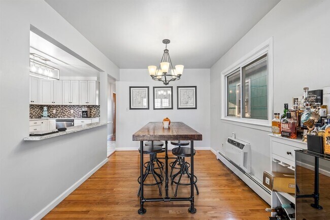 Building Photo - 290 Randolph Ave