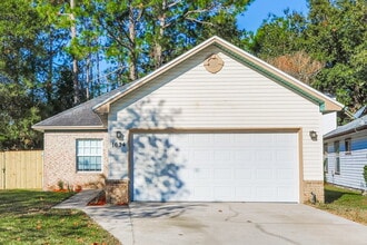 Building Photo - 1634 Ashmore Green Dr
