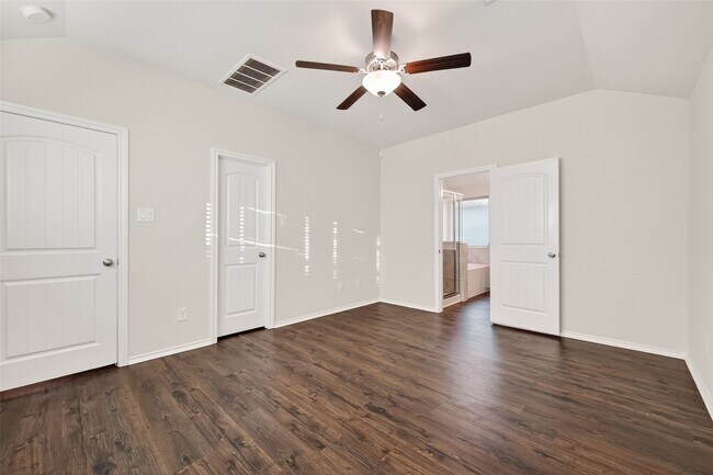 Building Photo - 25911 Rustical Rd