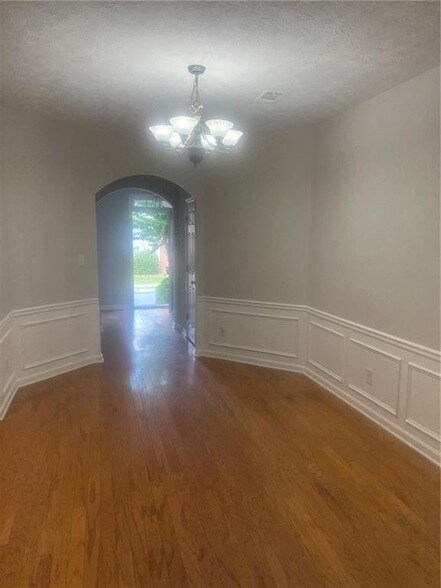 Building Photo - 3809 Dandridge Way NW
