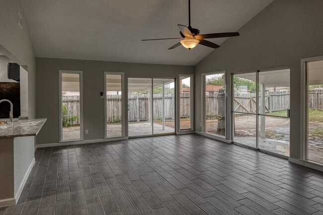 Building Photo - 100 Crestline Dr