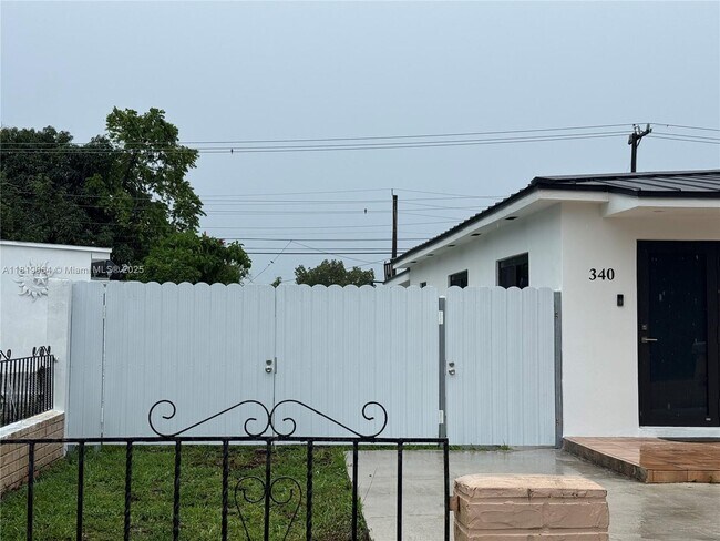 Primary Photo - 340 E 57th St