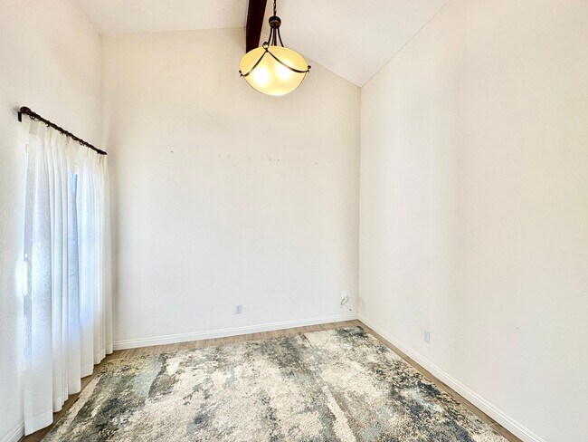 Building Photo - Sweet Single-Story, Completely Detached, Home in the Picturesque Fallbrook Village HOA Community!