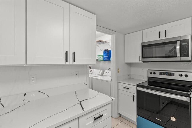 Building Photo - 5628 Linksman Pl