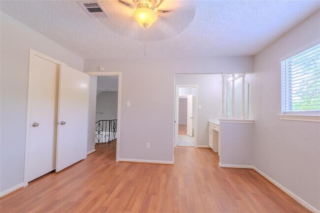 Building Photo - 19314 Enchanted Oaks Dr