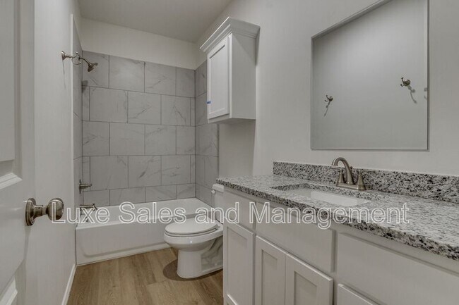 Building Photo - 11605 Mackenzie Wy