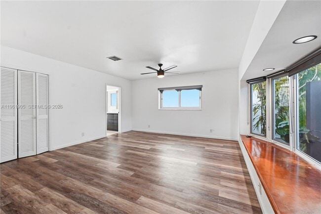 Building Photo - 401 Coconut Isle Dr