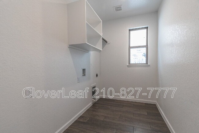 Building Photo - 13915 Runner Way