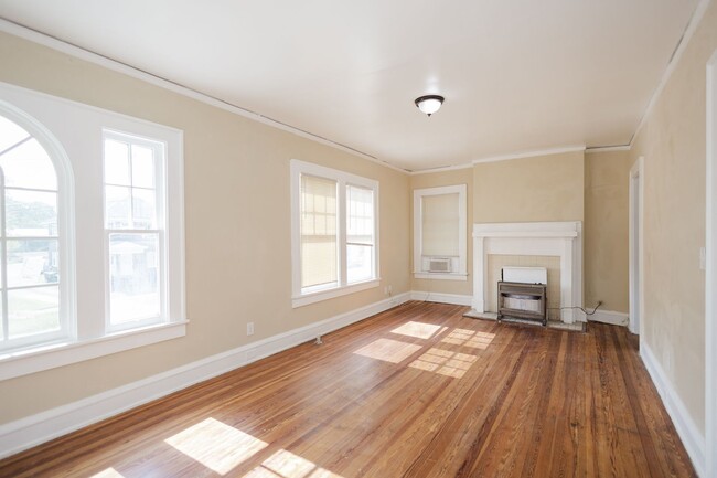 Building Photo - 217 South 11th Street, A &amp; B