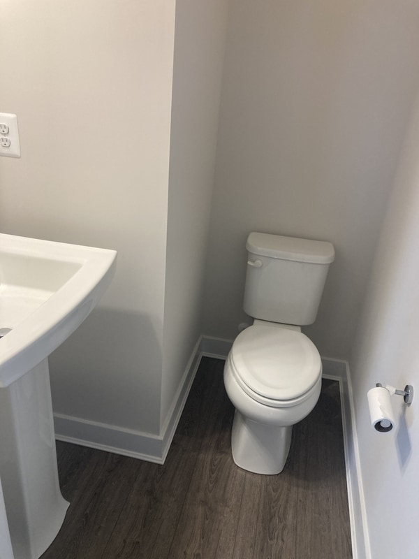 Building Photo - 1951 Bellac Wy