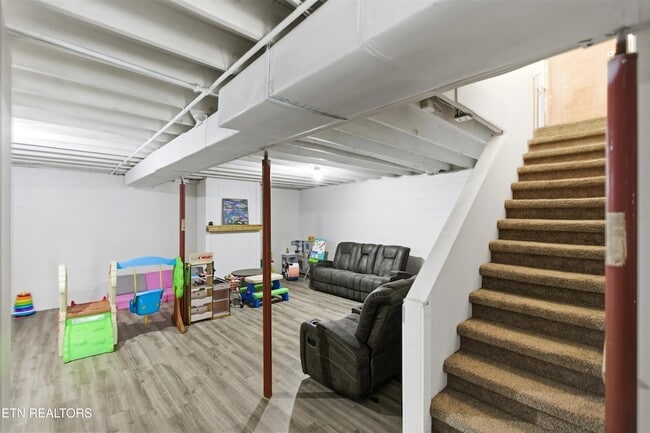 Building Photo - 1501 Woodbury Ct