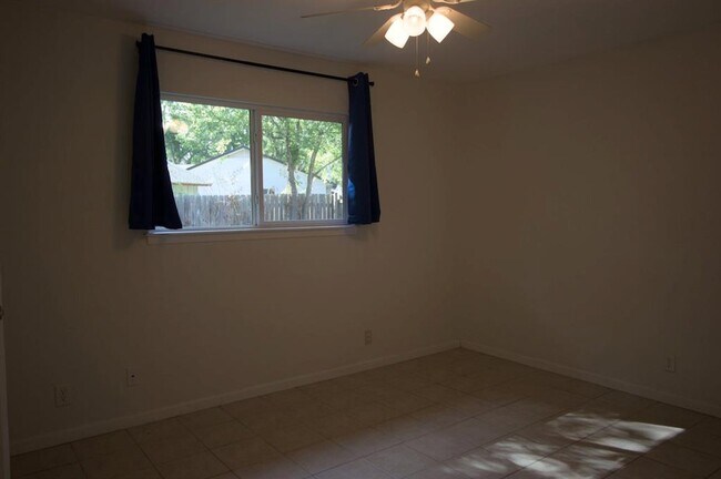 Building Photo - 5204 Village Trail