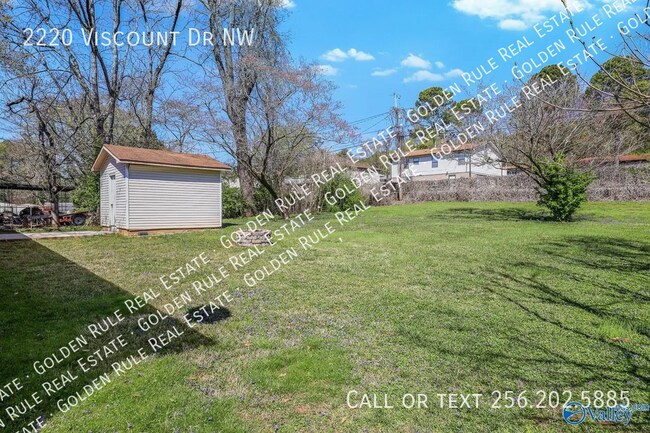 Building Photo - 2220 Viscount Dr NW