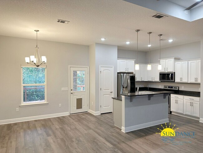 Building Photo - Holley by the Sea home with Solar Energy!