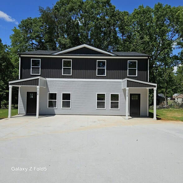 Building Photo - 132 Alpha Dr