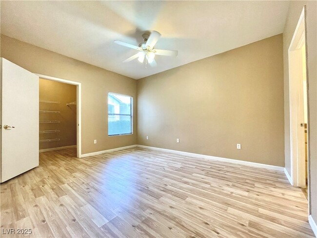 Building Photo - 8250 N Grand Canyon Dr