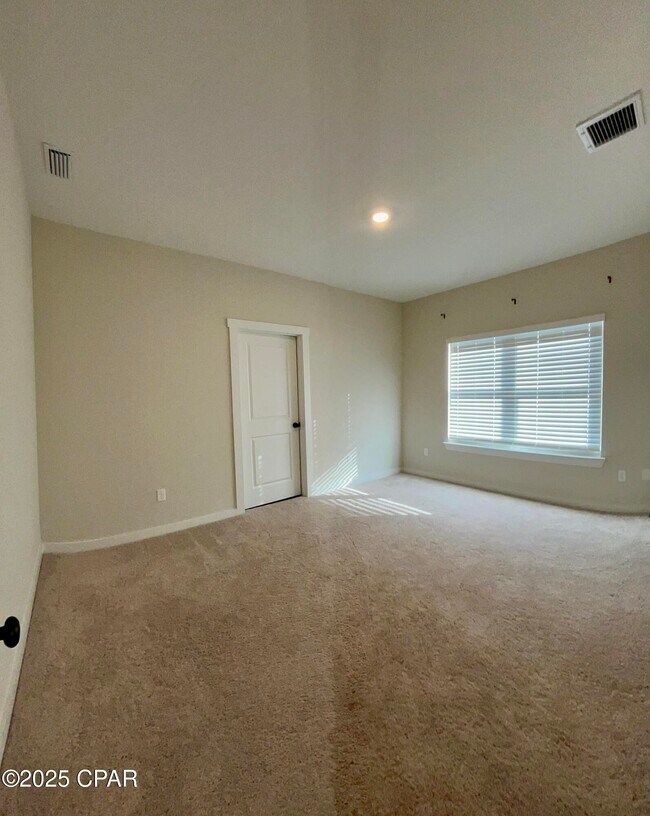 Building Photo - 2313 Sandpiper Ct