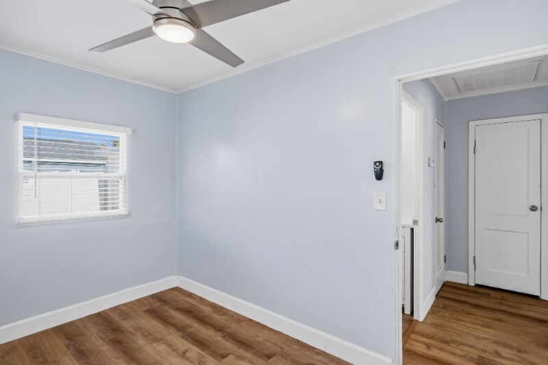 Building Photo - 917 56th Ave N