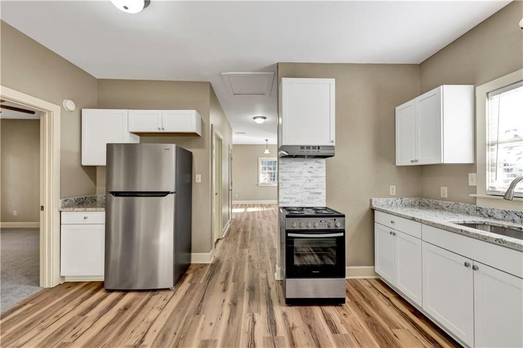 Building Photo - 305 N Jackson St