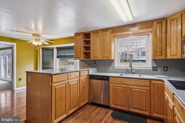 Building Photo - 15608 Wapello Way
