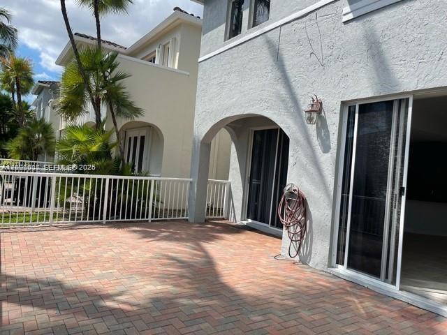 Building Photo - 20931 NE 30th Ct