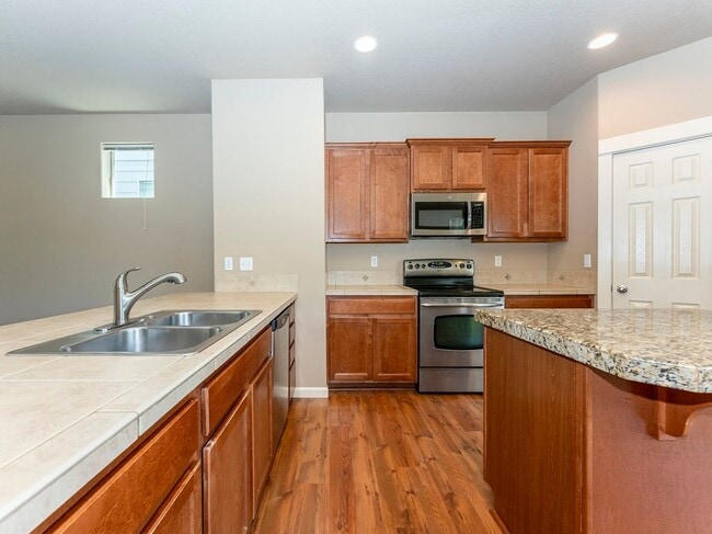 Building Photo - 20713 SW Sister Ln