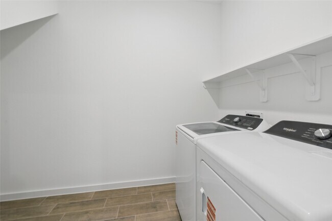 Building Photo - 6206 Bayou Birch Ln