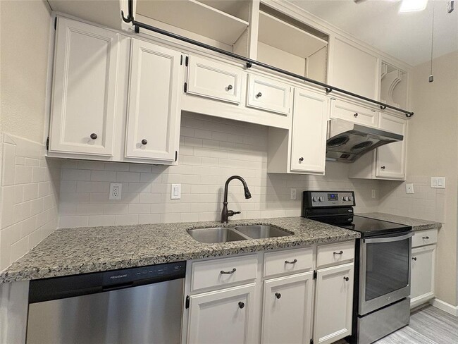 Building Photo - 1201 Bering Dr