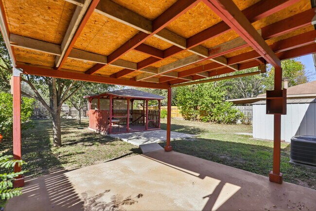 Building Photo - 6315 Forest Village