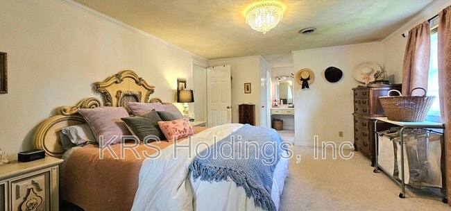 Building Photo - 1205 Mt Pleasant Dr
