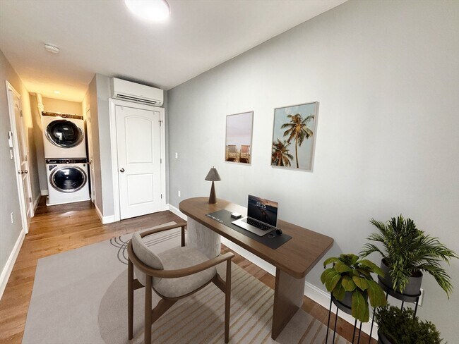 Building Photo - 266 Lexington St