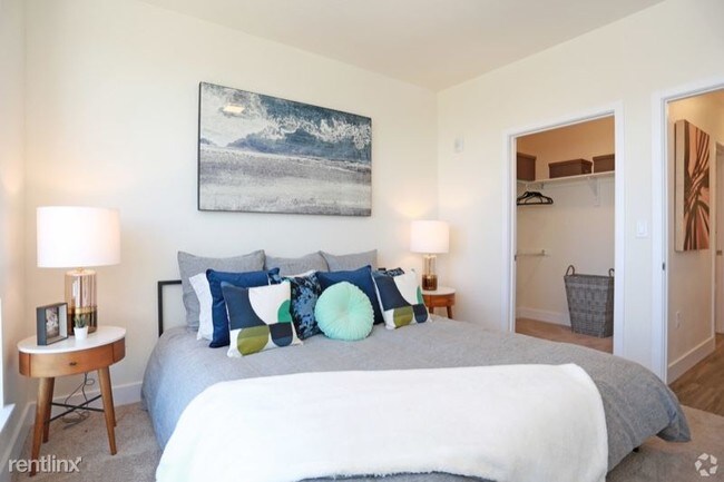 Building Photo - 1281 S Ulster St