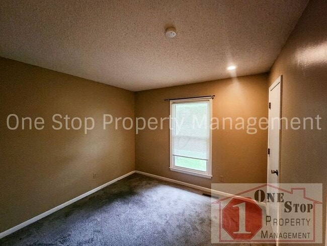 Building Photo - Great 3 bedroom, 2 bath home in Independence!