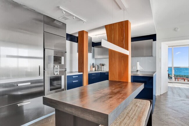 Building Photo - 2889 McFarlane Rd