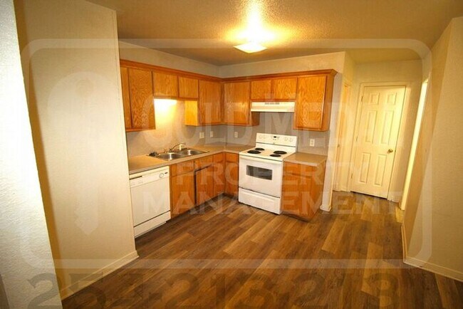 Building Photo - 3700 Ys Pak Ct