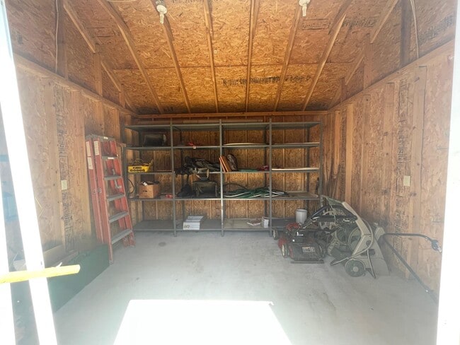 Building Photo - 10401 Whispering Pine Ln