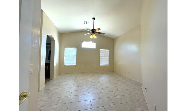 Building Photo - 10844 S Lake Gambusi Dr