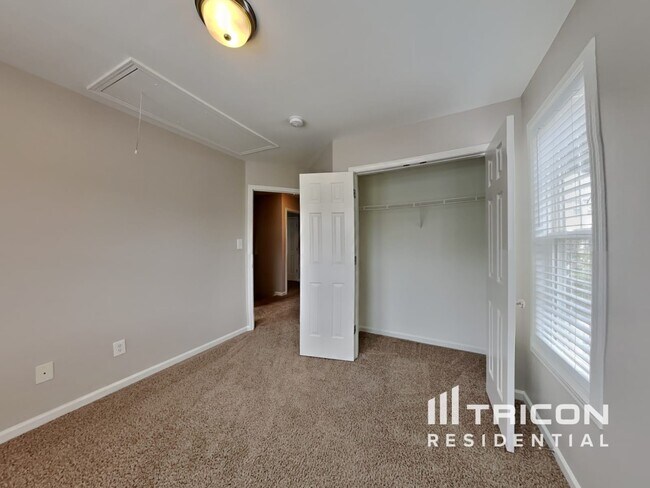 Building Photo - 3935 Carolina Cherry Dr