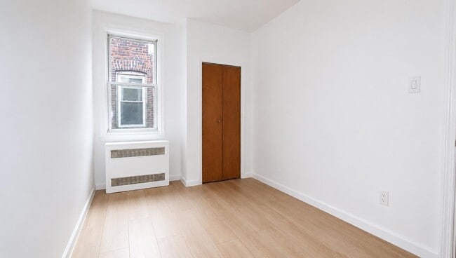Building Photo - 291 Linden Ave