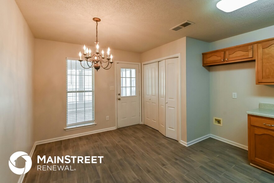 Building Photo - 8307 Grayce Dr