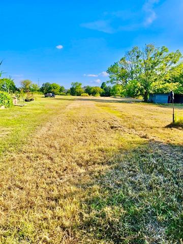 Building Photo - 322 E Tripp Rd