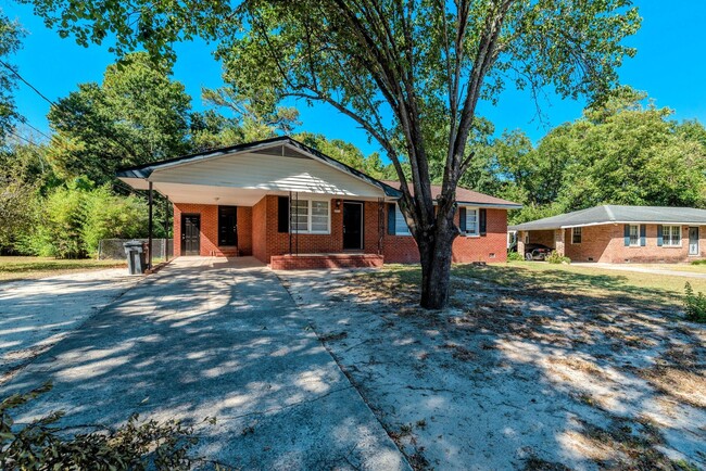 Primary Photo - Updated 3 bed/2 bath home for lease in Old...