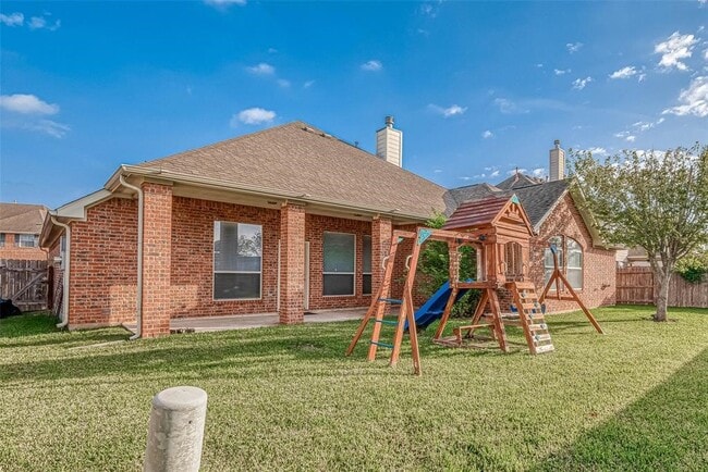 Building Photo - 21711 Cozy Hollow Ln