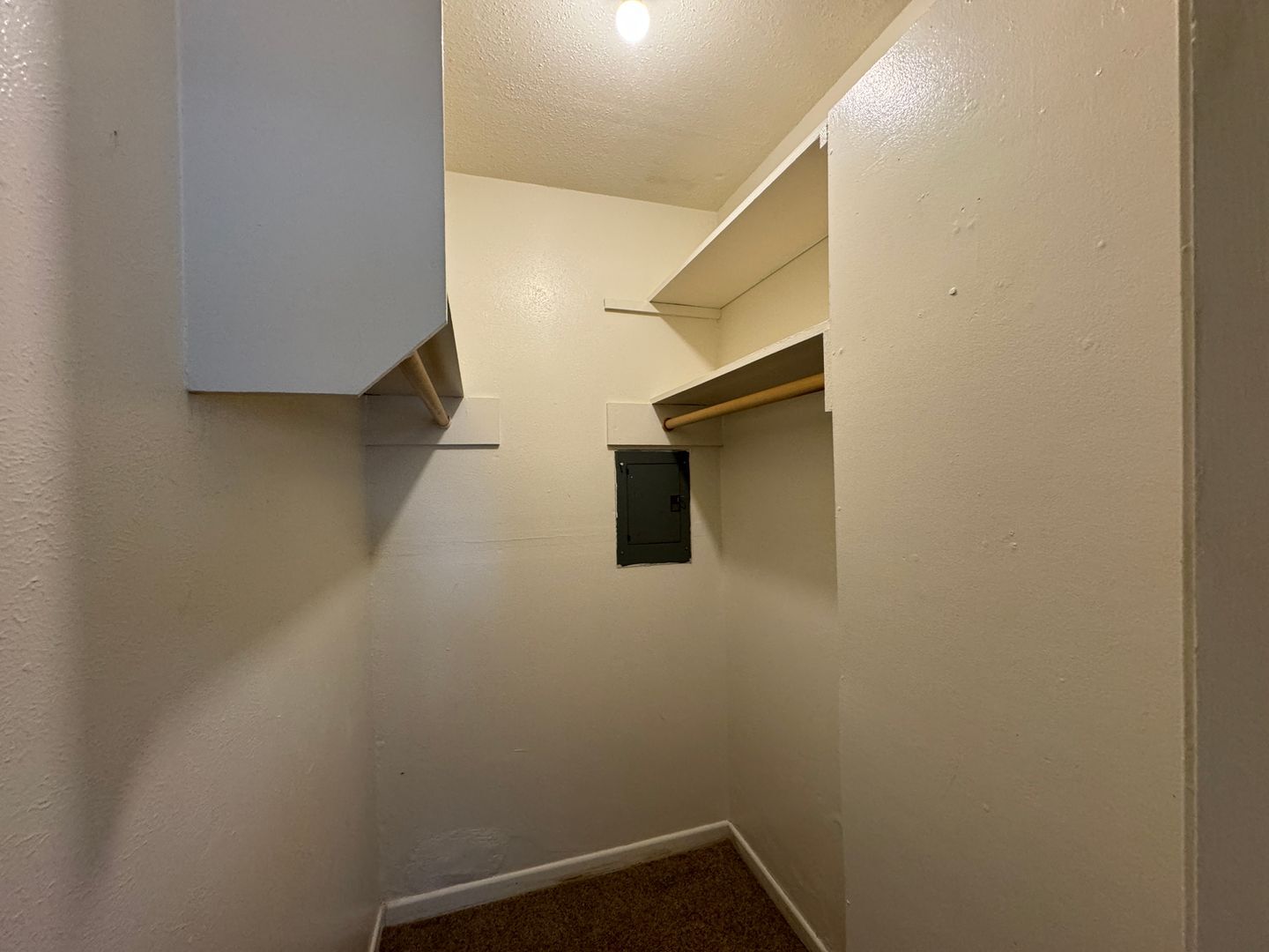 Building Photo - 302 Wolf St