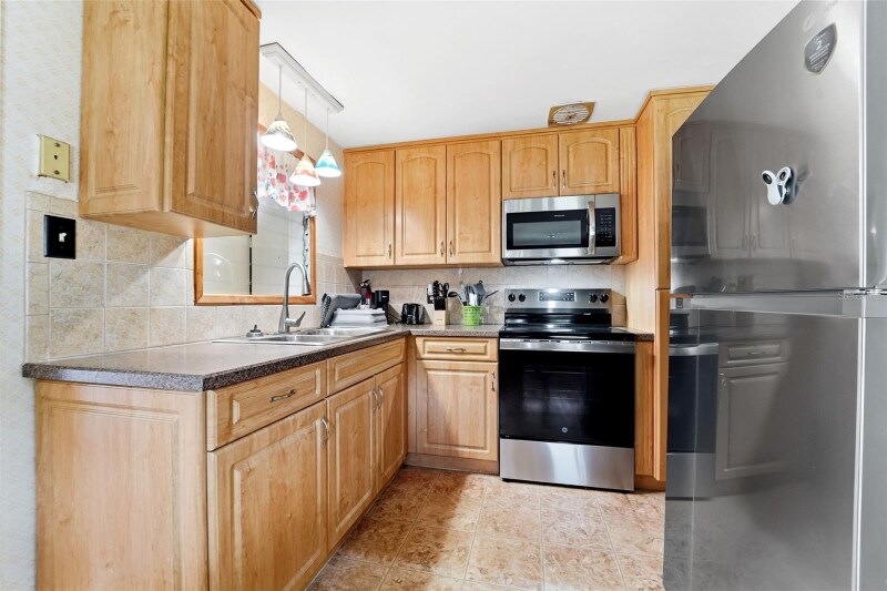 Building Photo - 10949 105th St