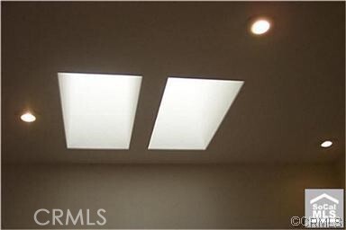 Building Photo - 351 N Wedgewood Ln