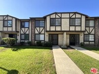 Building Photo - 142 E Merrill Ave