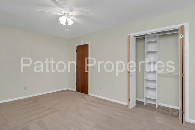 Building Photo - 104-106 Cherry Hall Drive - Outside CoC - TMS#004330-02-018