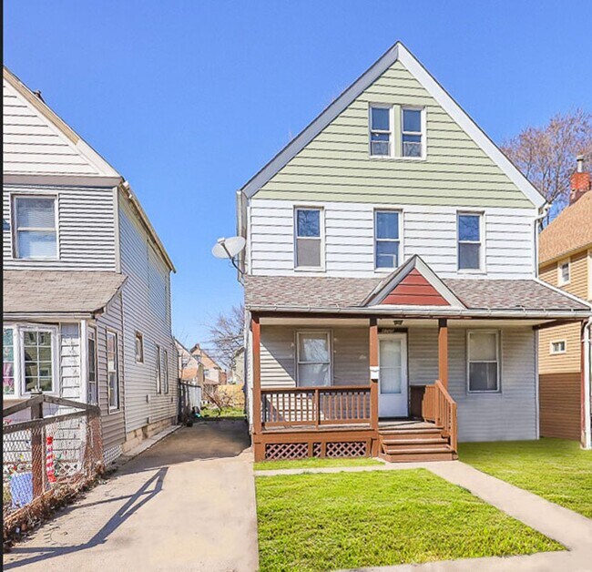 Primary Photo - 8700 Willard Ave