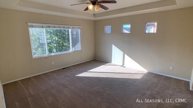 Building Photo - 6628 Finecrest Dr